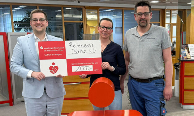 Sparkasse unterstützt Reiterverein Balve