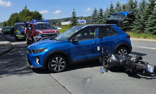 First Responder halfen nach Unfall