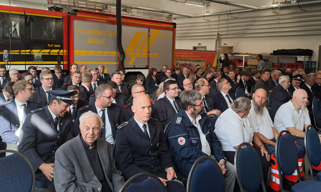 Wenig los im neuen Feuerwehr-Gerätehaus